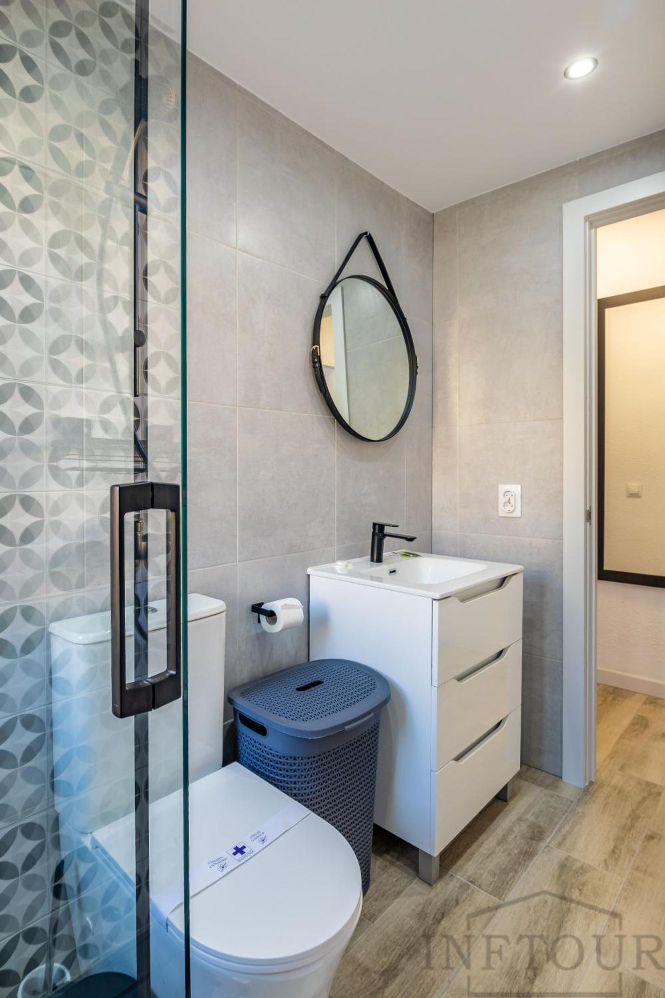 Inftour Apolo Iv Apartment