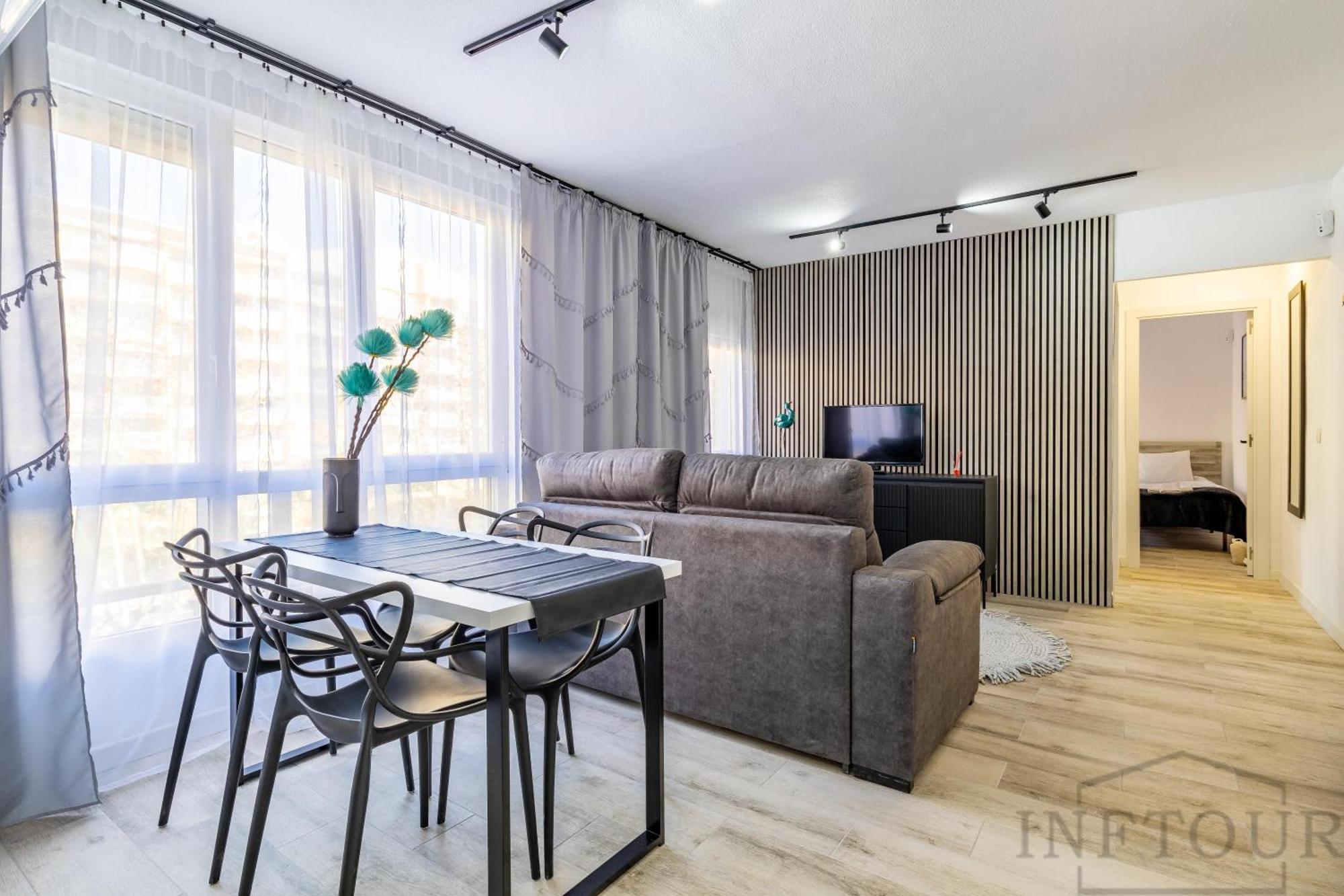Inftour Apolo Iv Apartment *